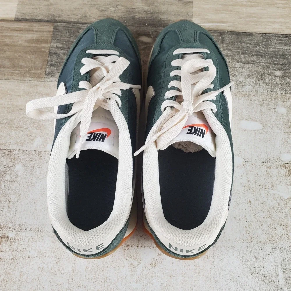 Nike Pacific Womens Shoes Sz 8 Running Green Ivory Gum Suede Lace Up Sneakers